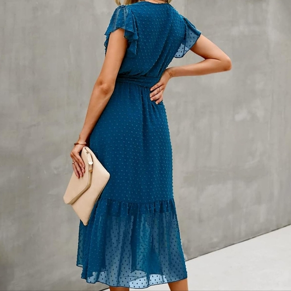 Elegant Teal Midi Dress - Picture 2 of 3